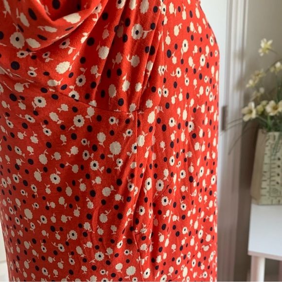 Boden Floral Print V-neck Red Dress - Picture 14 of 15